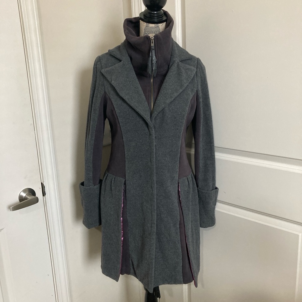 Chic Gray Women's PeaCoat with Purple Lining Flare Skirt Turtleneck Extenders